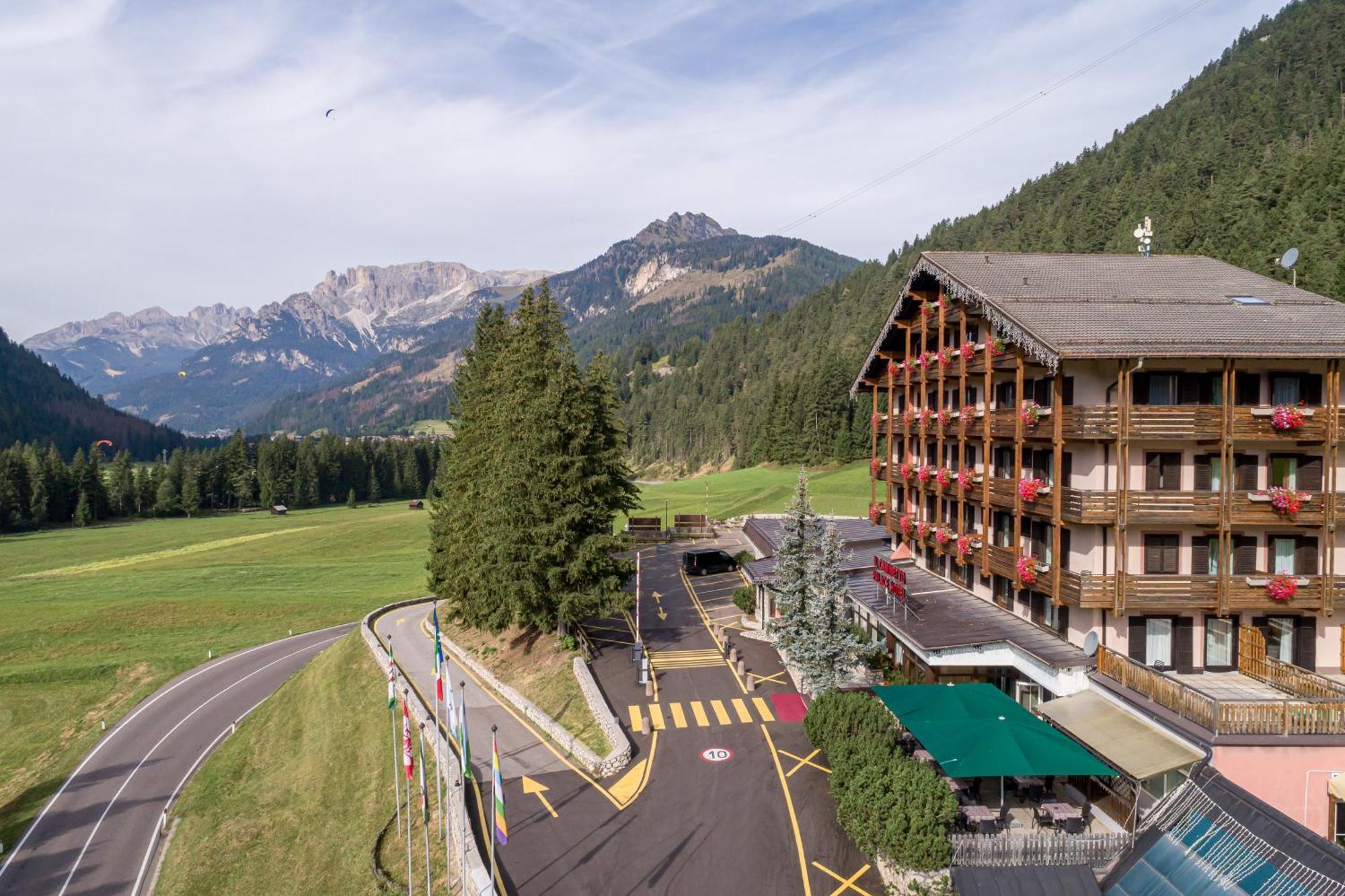 Hotel Il Caminetto Sport Canazei Exterior foto